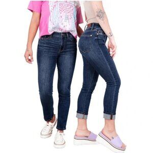 "NWT" Judy Blue Mid-Rise Skinny Fit Dark Wash Capris - Women's Size 14W